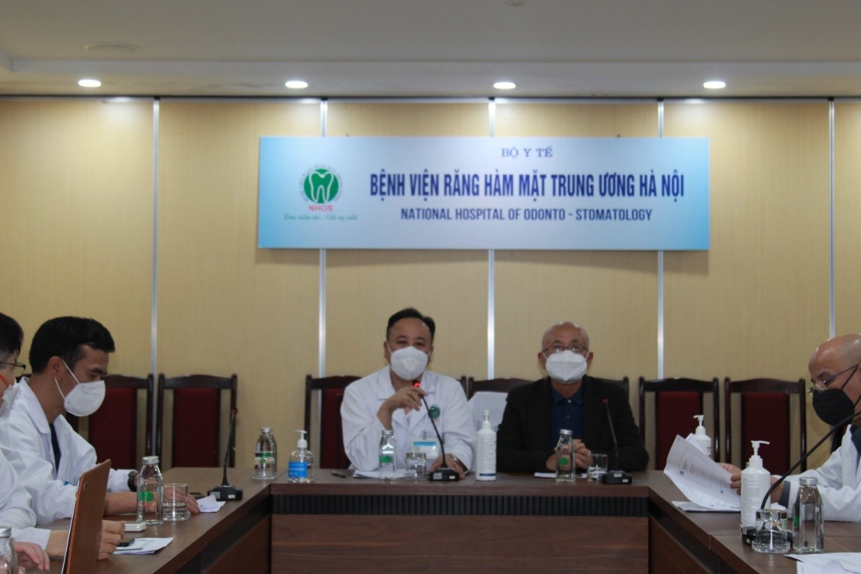 BỆNH VIỆN RĂNG HÀM MẶT TRUNG ƯƠNG HÀ NÔI TỔ CHỨC HỘI CHẨN KHÁM CHỮA BỆNH TỪ XA
